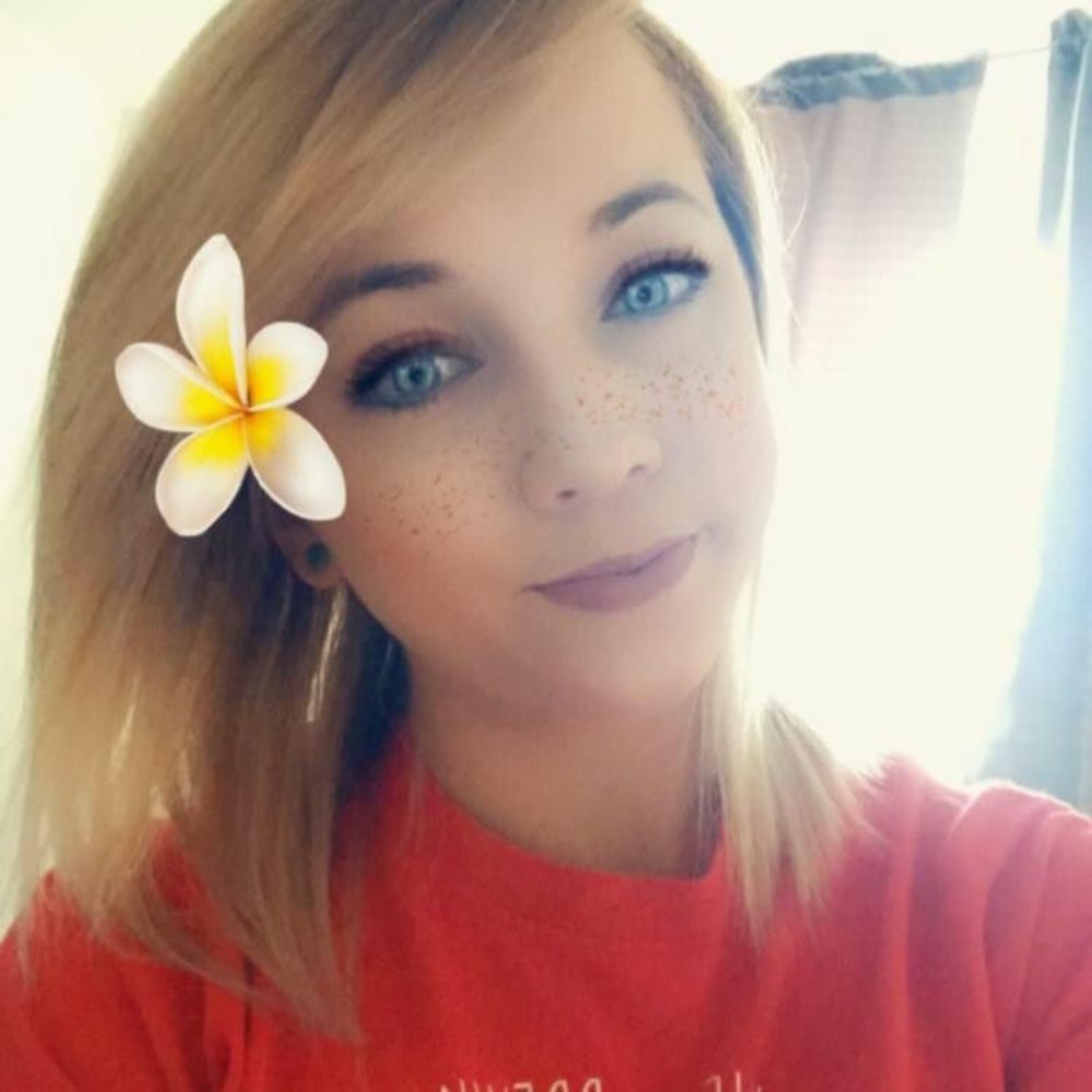 Meet your Posher, Monica